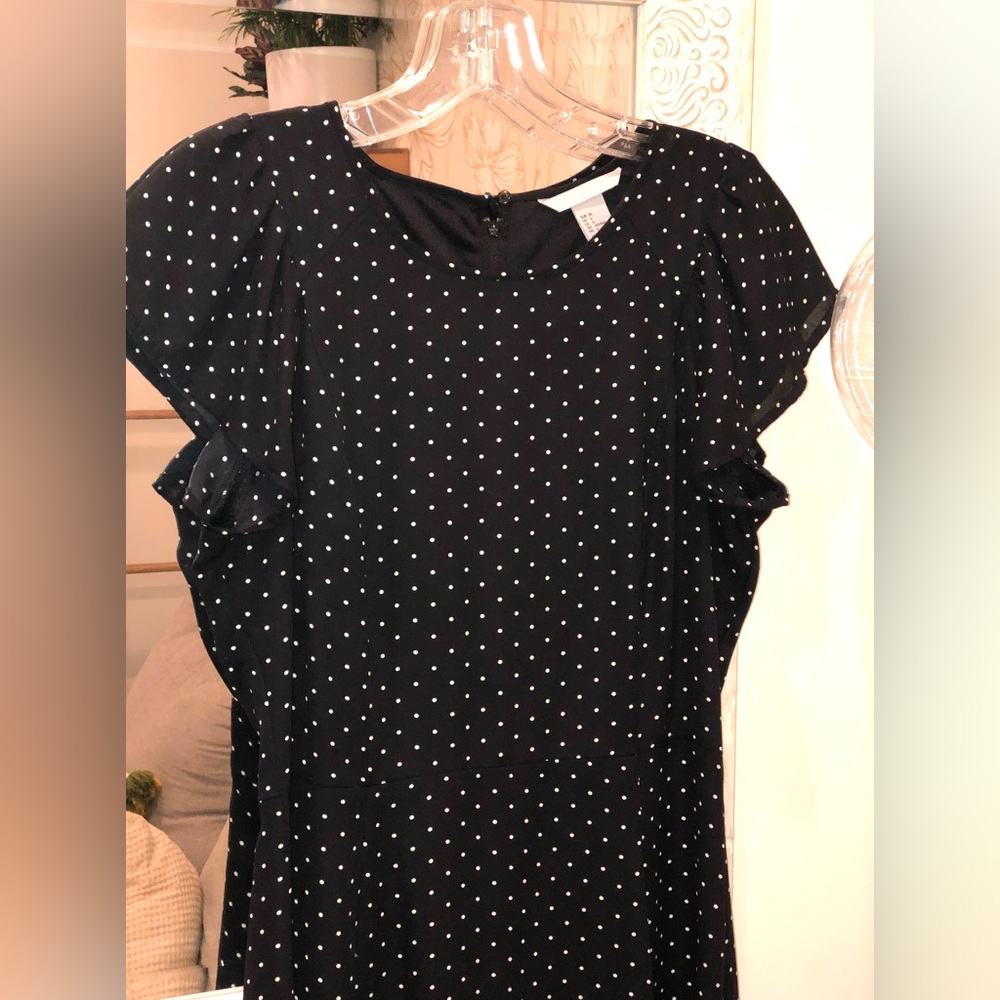 H&M Flutter Short Sleeve Dress - Black w/White Polka Dots - Size 6